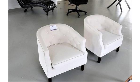 2 design fauteuils, witte stof bekleed